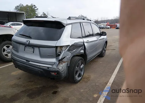 2019 Honda Passport Touring z USA, uszkodzony, nr VIN 5FNYF7H95KB004174